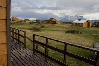 Hosteria Lago Tyndall Torres del Paine National Park Eksteriør bilde